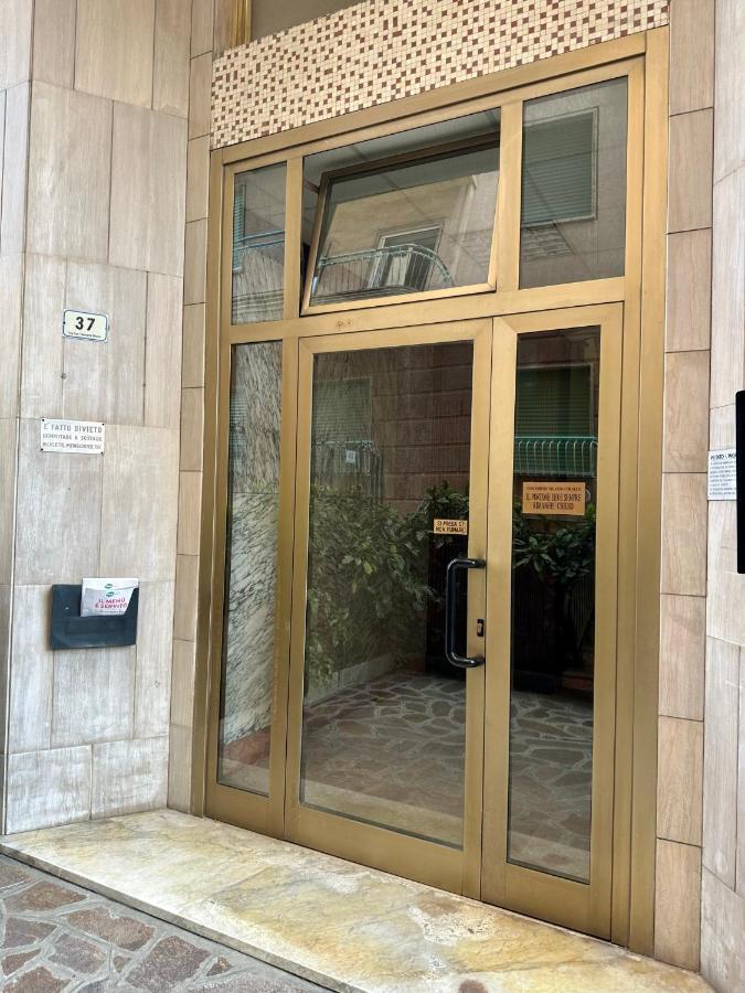 Hostdomus - Casa Corallo Alassio Kültér fotó